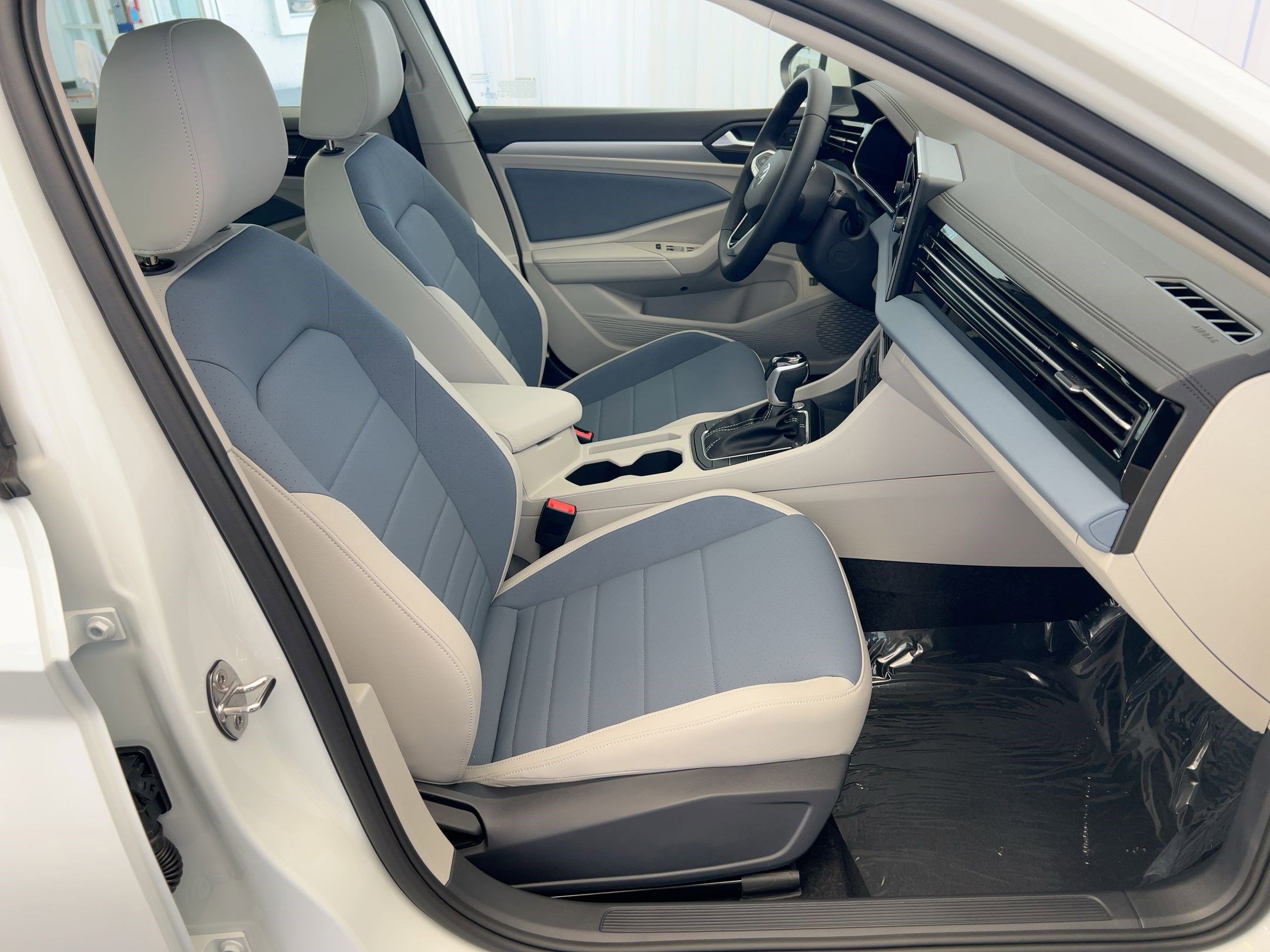 New 2026 Volkswagen Jetta SE image 29