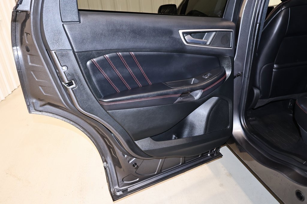Certified 2023 Ford Edge ST-Line image 15