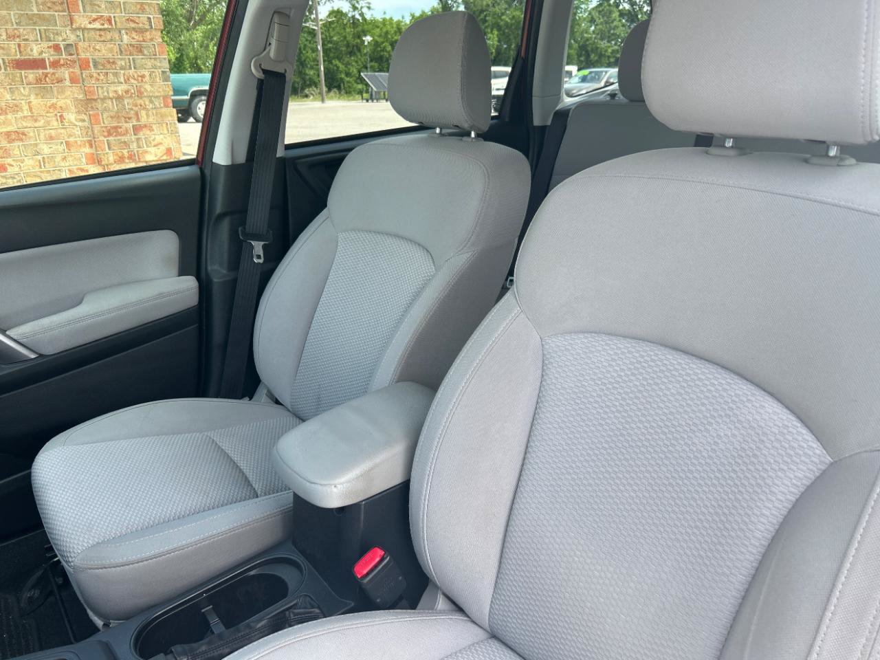 Used 2015 Subaru Forester 2.5i Premium w/ All-Weather Package AWD/4WD image 20