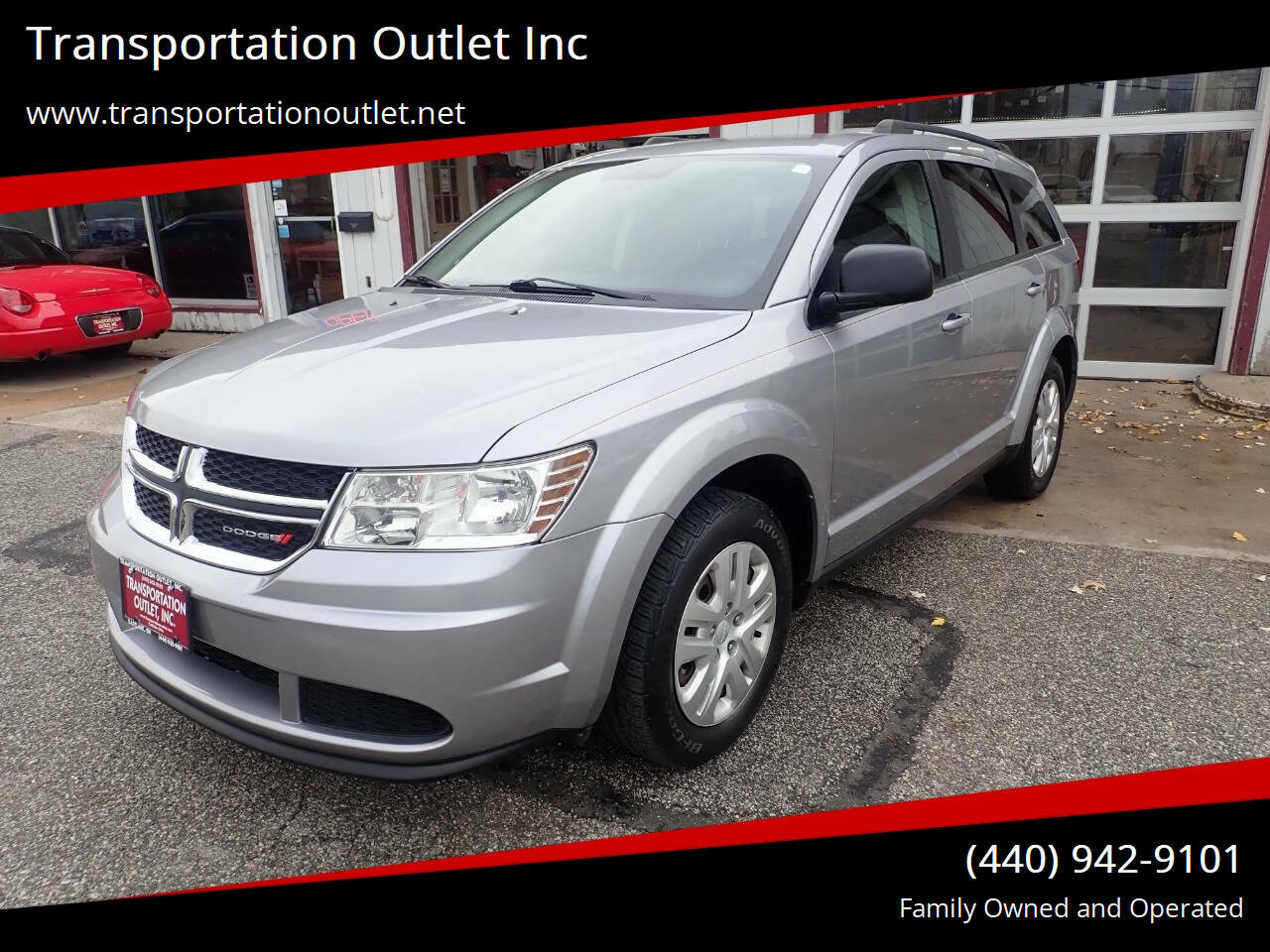 Used 2018 Dodge Journey SE image 1
