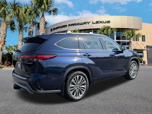 Used 2022 Toyota Highlander Platinum AWD/4WD image 5