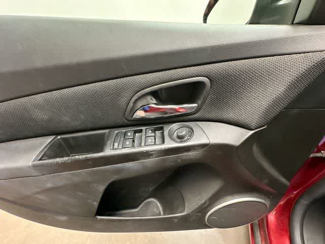 Used 2012 Chevrolet Cruze LT FWD image 13