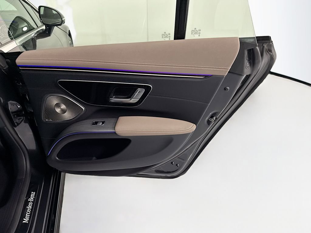 Certified 2023 Mercedes-Benz EQS 580 4MATIC Sedan image 27