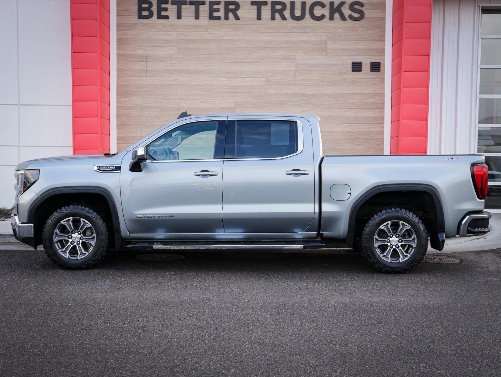 Used 2023 GMC Sierra 1500 SLE image 7