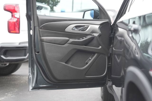 Used 2018 Chevrolet Traverse LT image 32