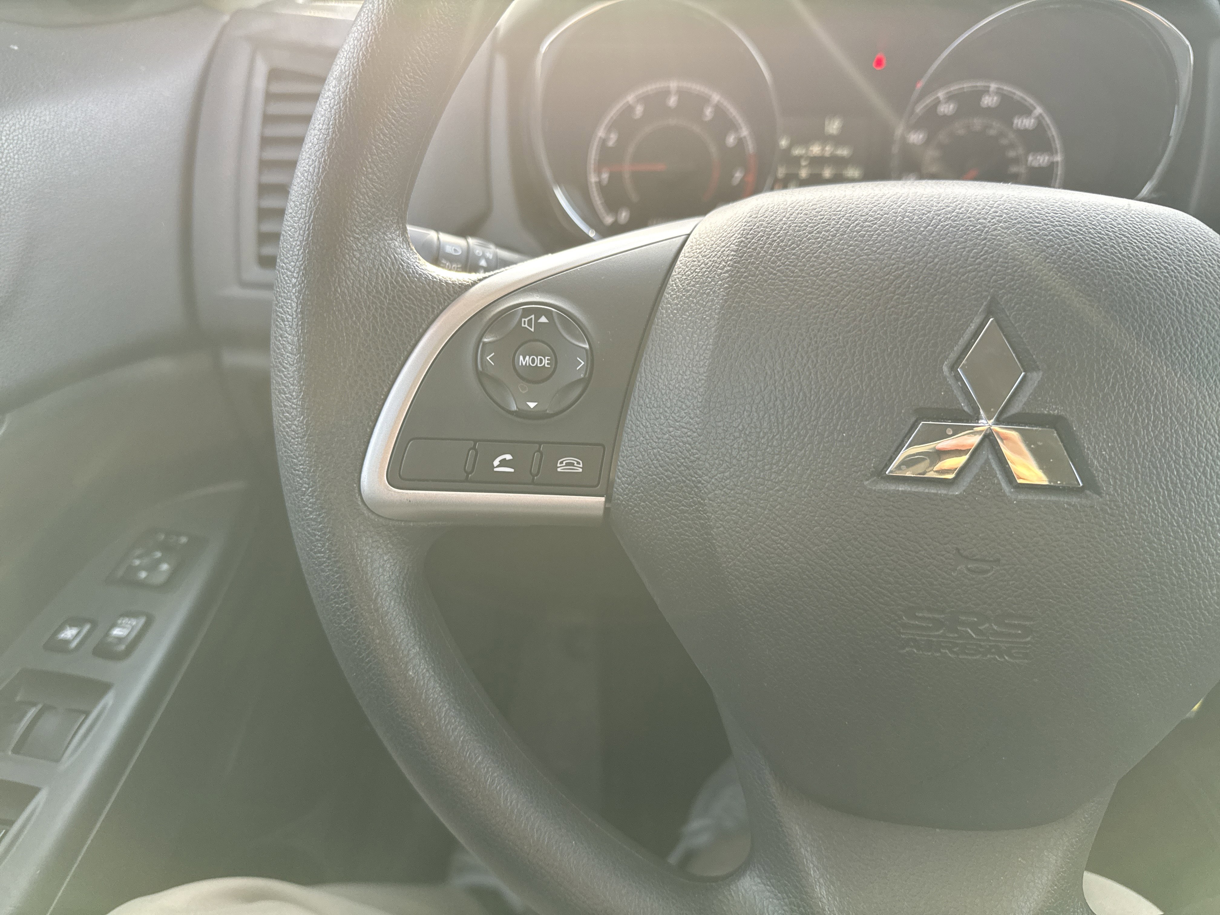 Used 2025 Mitsubishi Outlander Sport ES image 18