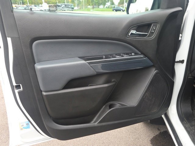 Used 2018 Chevrolet Colorado Z71 AWD/4WD image 19