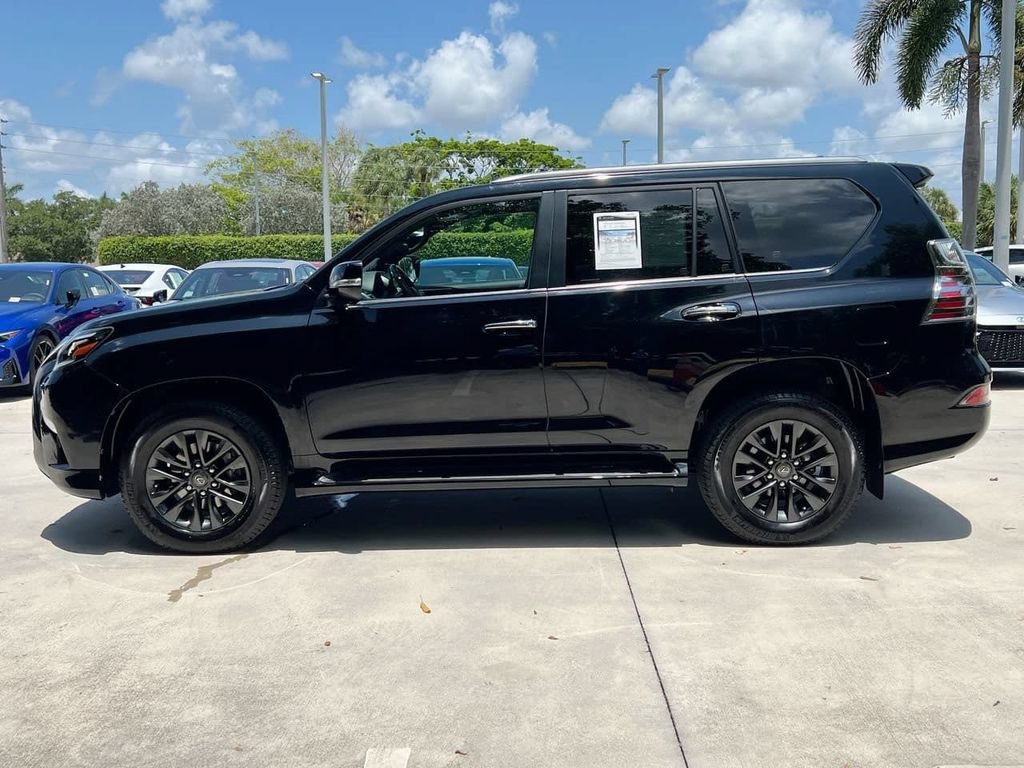 Certified 2023 Lexus GX 460 Premium w/ Premium Package AWD/4WD image 4
