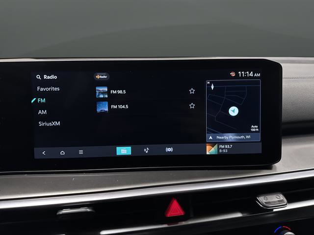 Used 2025 Kia Sorento EX image 18