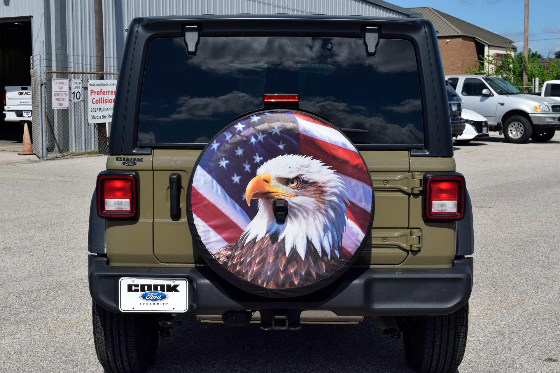 Used 2025 Jeep Wrangler Unlimited Sport AWD/4WD image 5