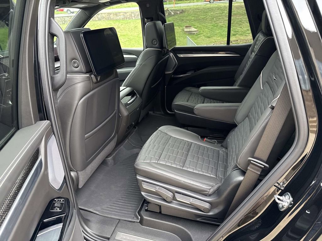 Used 2025 Cadillac Escalade V w/ LPO, Floor Liner Package image 10