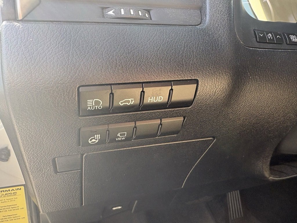 Used 2021 Lexus RX 350L Luxury w/ Accessory Package image 20