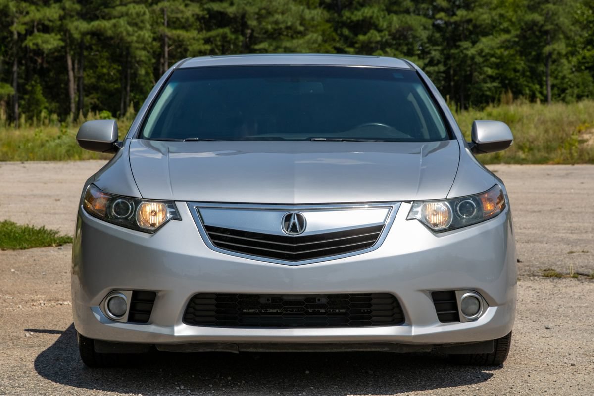 Used 2012 Acura TSX w/ Technology Package FWD image 2