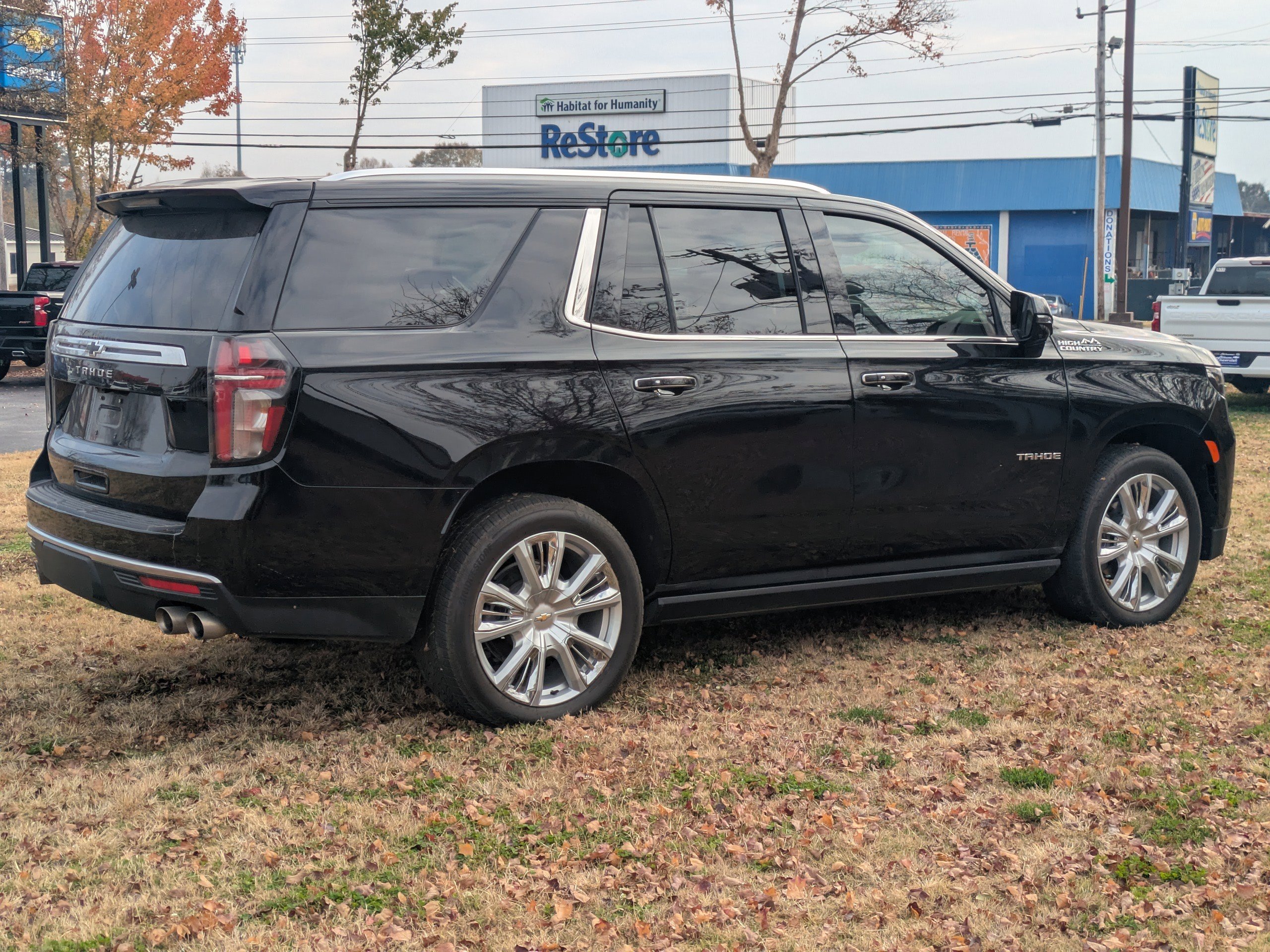 Used 2024 Chevrolet Tahoe High Country image 4