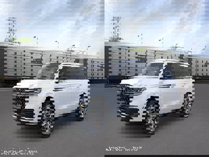 New 2026 Lincoln Navigator Black Label AWD/4WD image 1