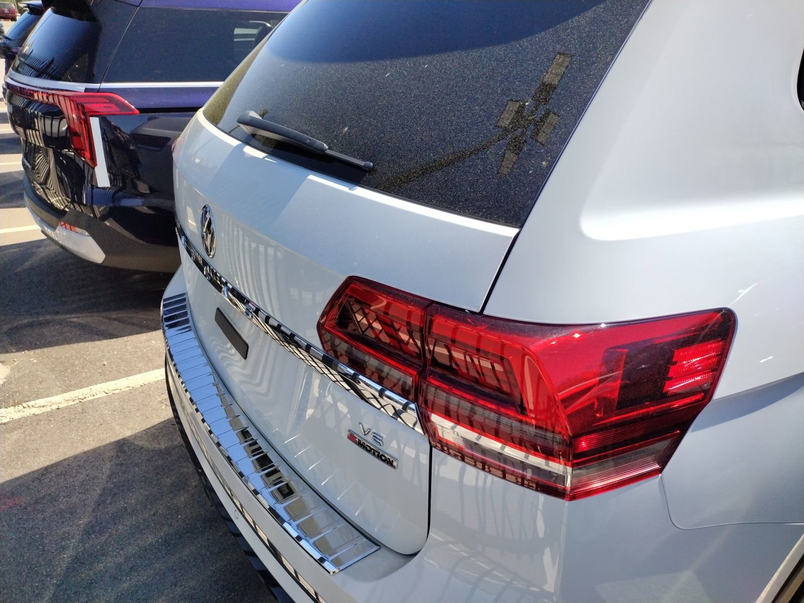 Used 2019 Volkswagen Atlas SEL R-Line image 5