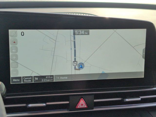 Used 2025 Hyundai Elantra SEL FWD image 17
