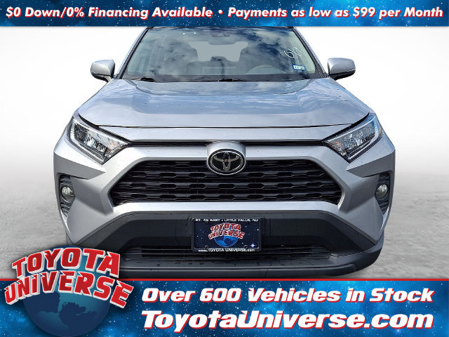 Used 2021 Toyota RAV4 XLE FWD image 2