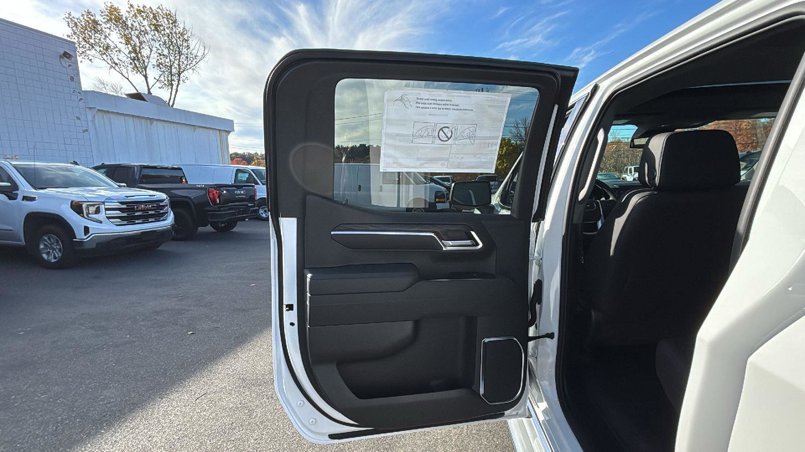 New 2026 GMC Sierra 1500 SLT w/ SLT Convenience Package image 30