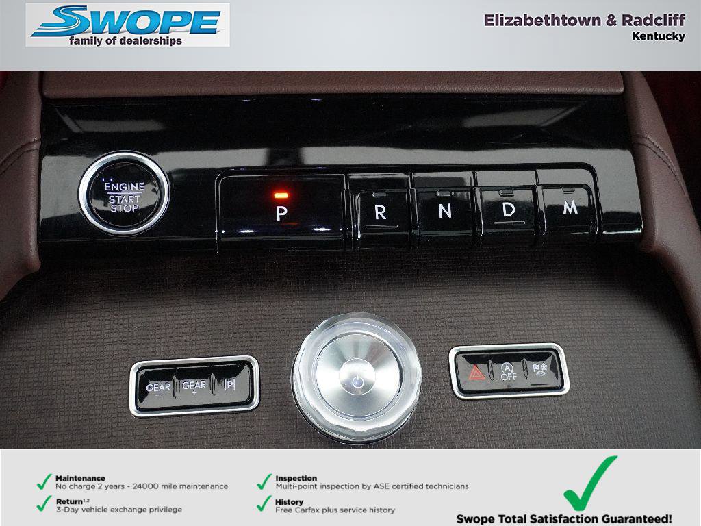 Used 2025 Lincoln Navigator Reserve image 24