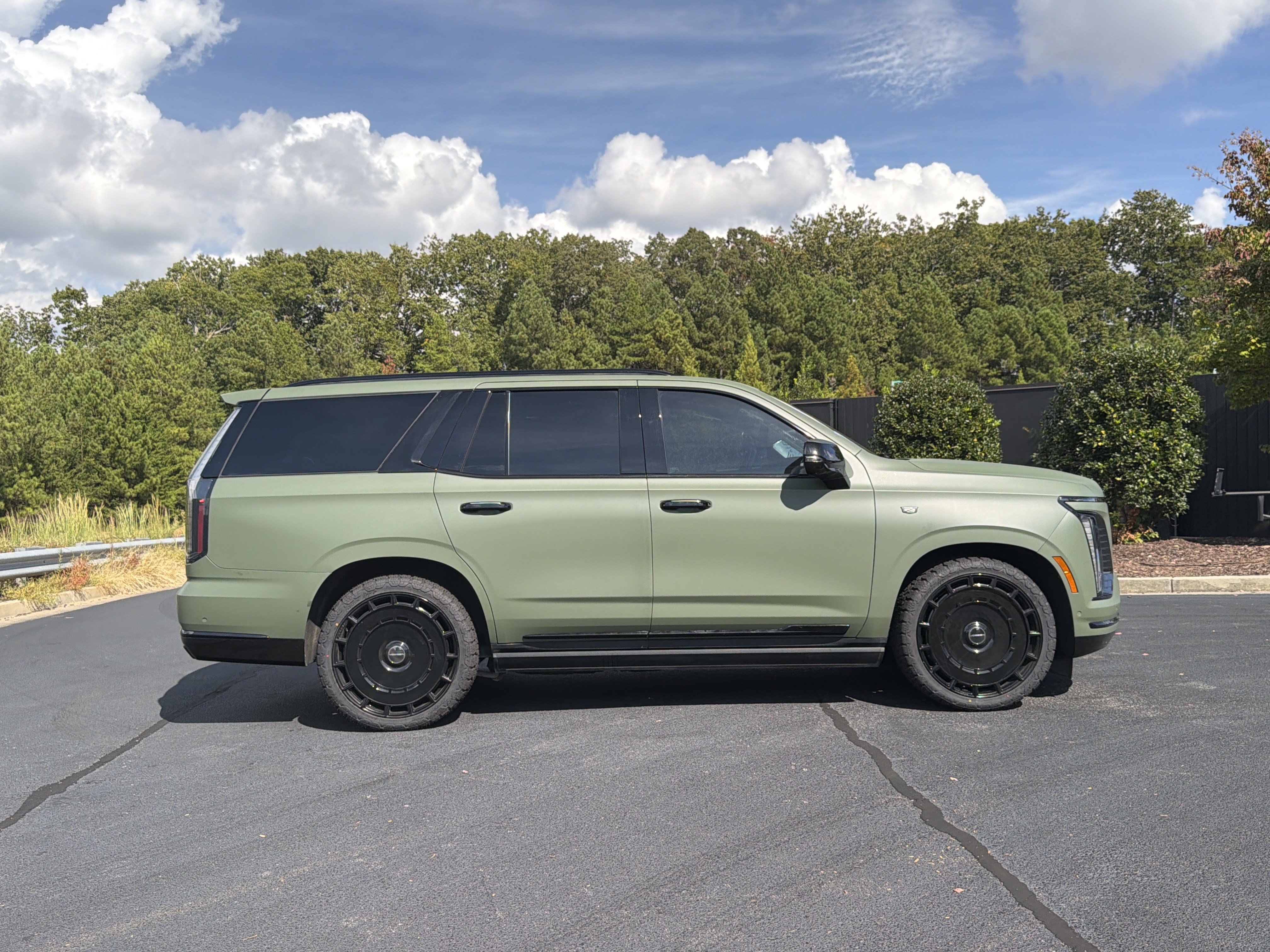 Used 2026 Cadillac Escalade Platinum Sport AWD/4WD image 6