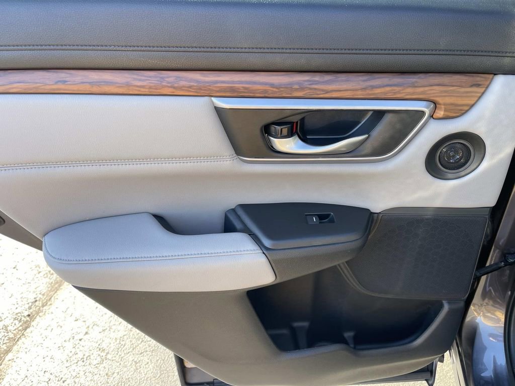 Used 2018 Honda CR-V Touring image 20