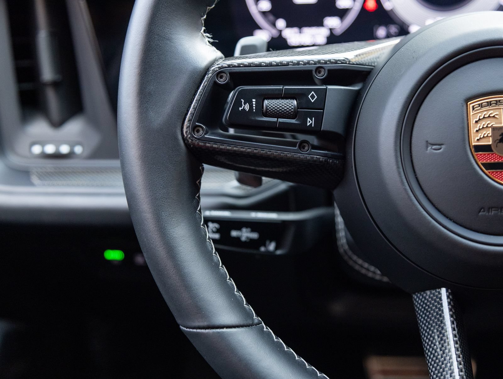Certified 2025 Porsche Cayenne Turbo GT AWD/4WD image 14