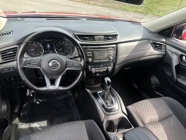 Used 2017 Nissan Rogue SV image 27