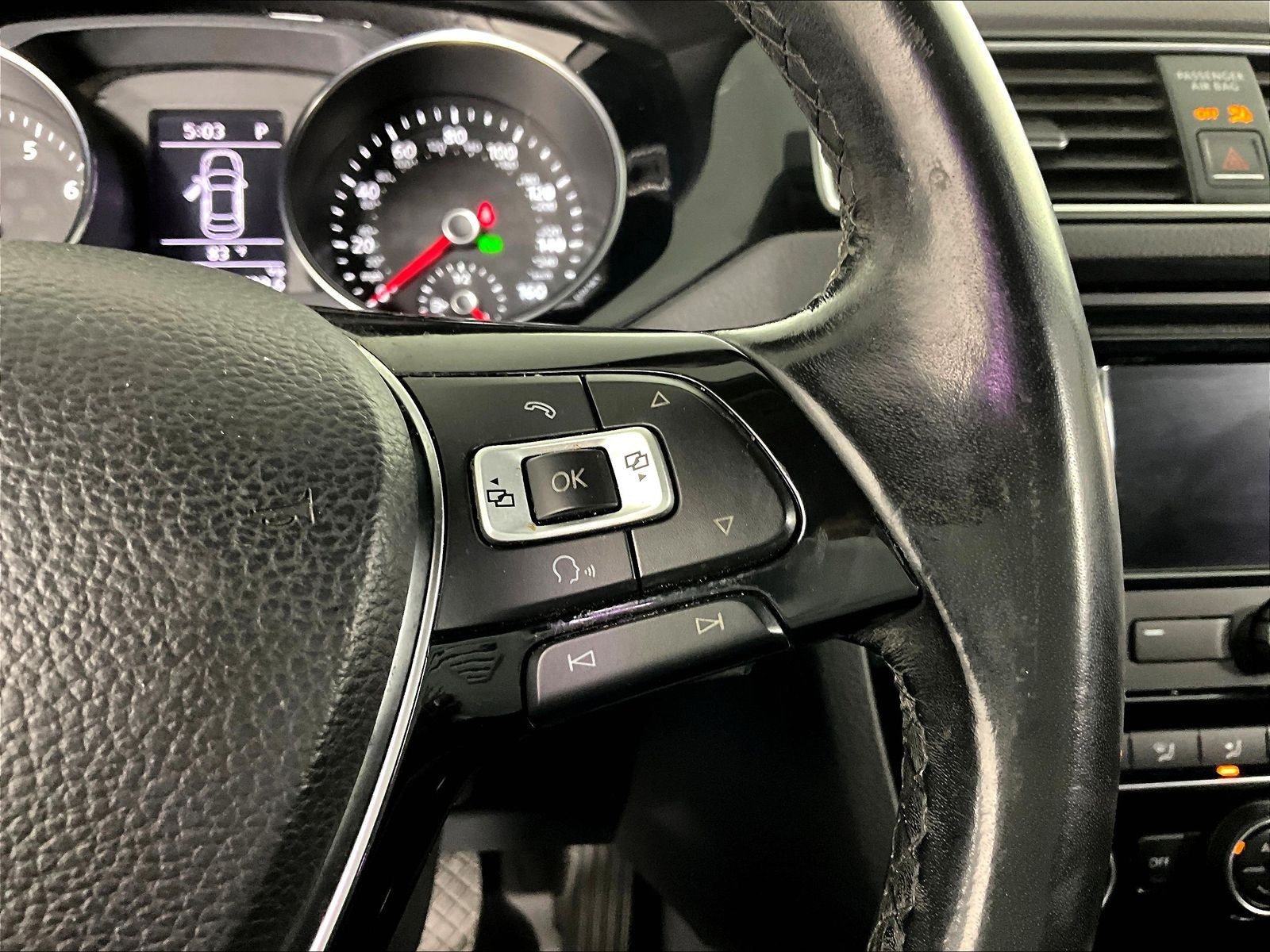 Used 2017 Volkswagen Jetta SEL FWD image 12