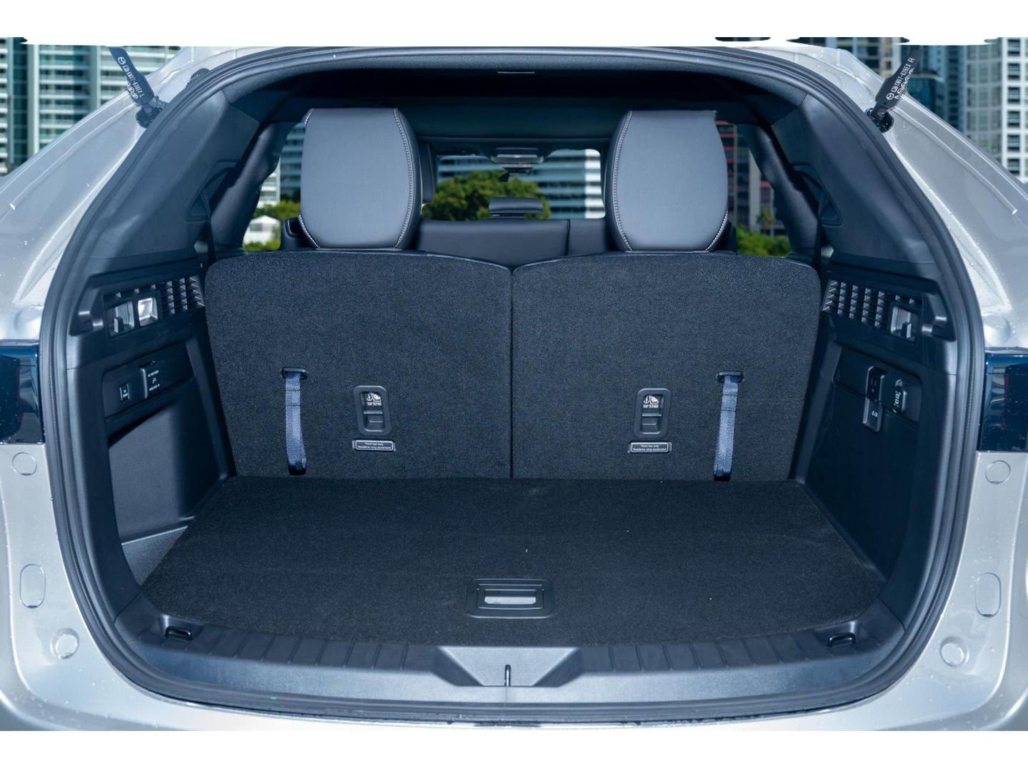 New 2026 MAZDA CX-90 Plug-In Hybrid w/ Premium Plus image 32