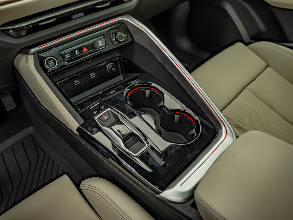 New 2026 Audi Q5 Premium AWD/4WD image 25
