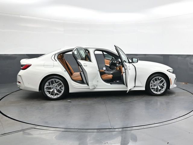 Used 2026 BMW 330i xDrive Sedan w/ Premium Package image 36
