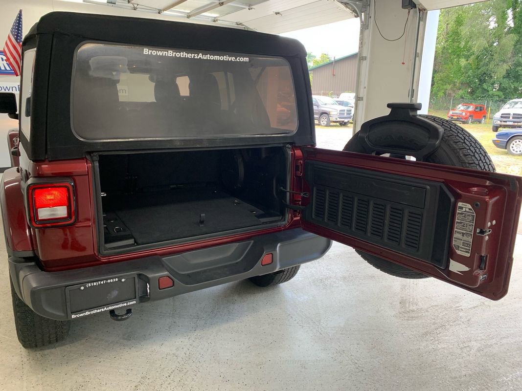 Used 2021 Jeep Wrangler Unlimited Sahara image 6