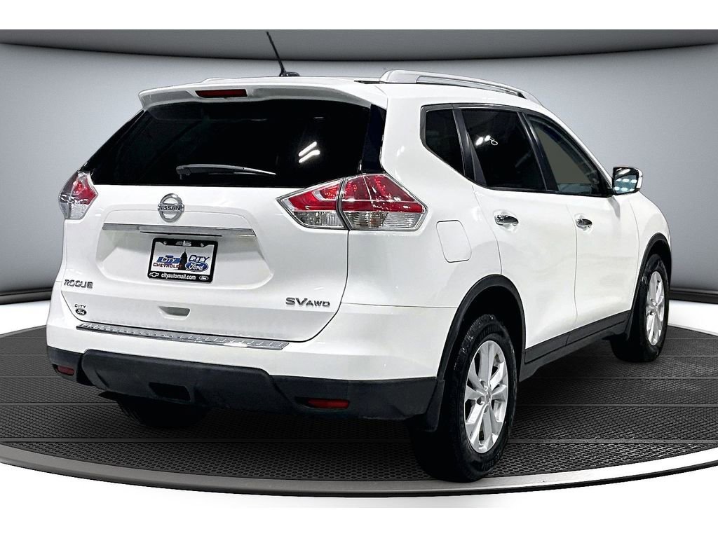 Used 2016 Nissan Rogue SV image 14