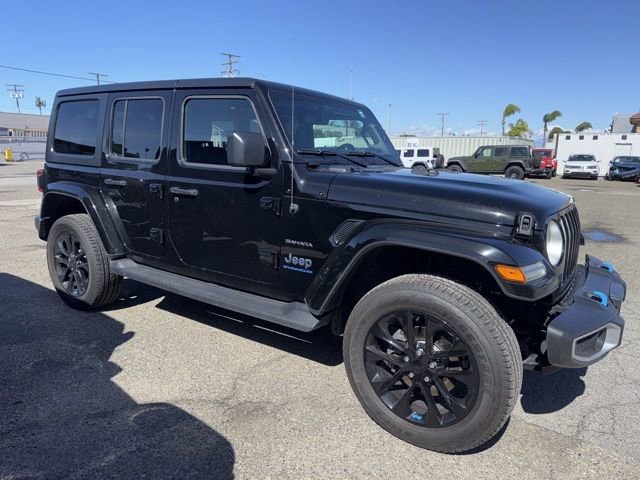 Used 2023 Jeep Wrangler Unlimited Sahara w/ Cold Weather Group image 4