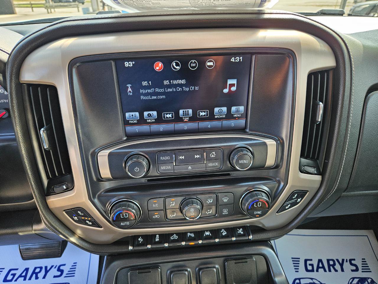 Used 2016 GMC Sierra 1500 Denali w/ Enhanced Driver Alert Package AWD/4WD image 23