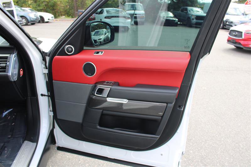 Used 2019 Land Rover Range Rover Sport SVR image 18