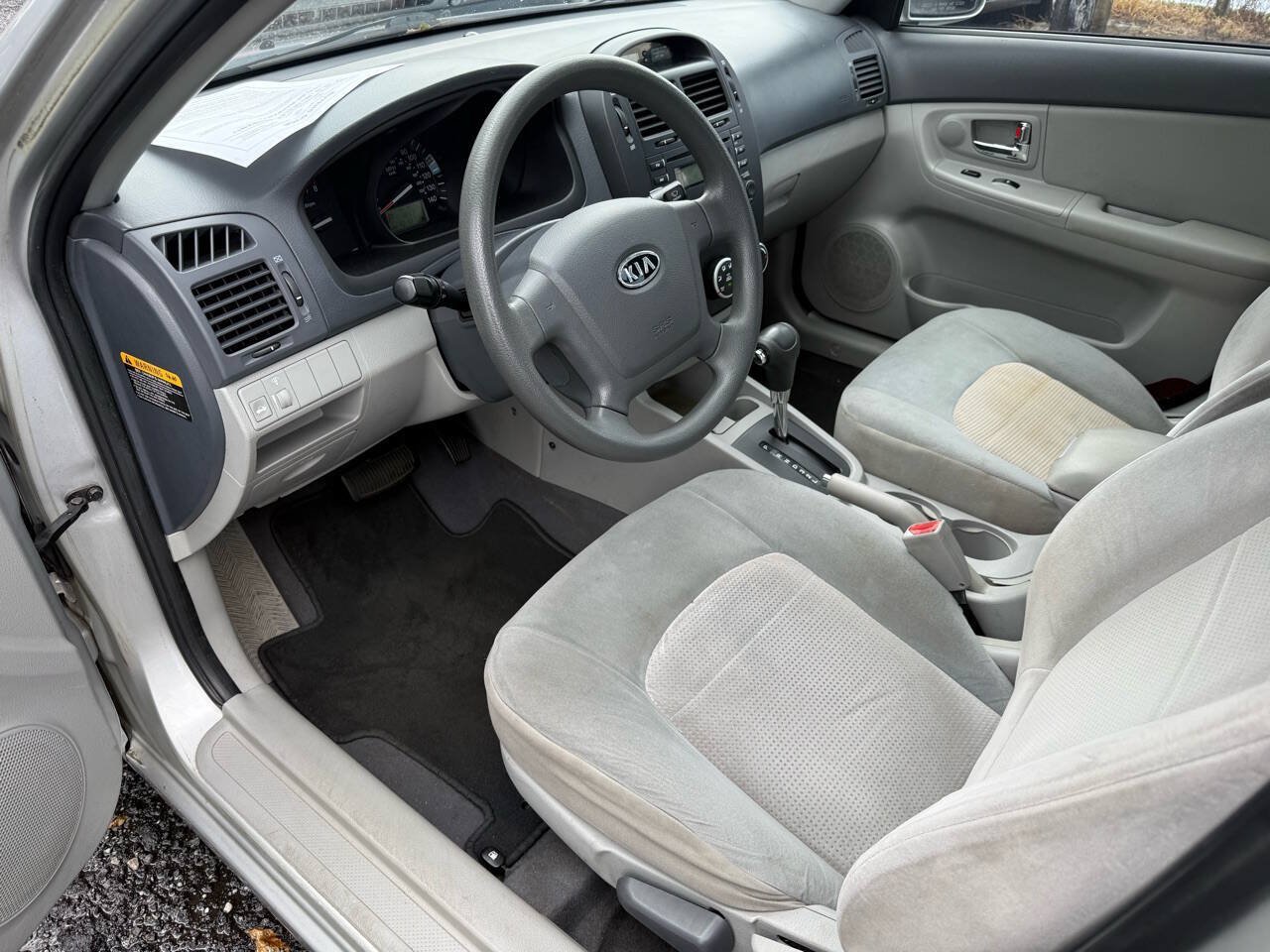 Used 2009 Kia Spectra EX FWD image 15