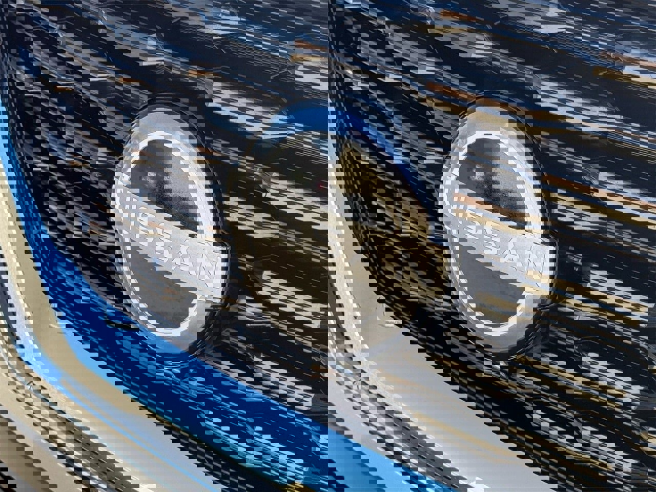 Used 2023 Nissan Rogue SV image 30