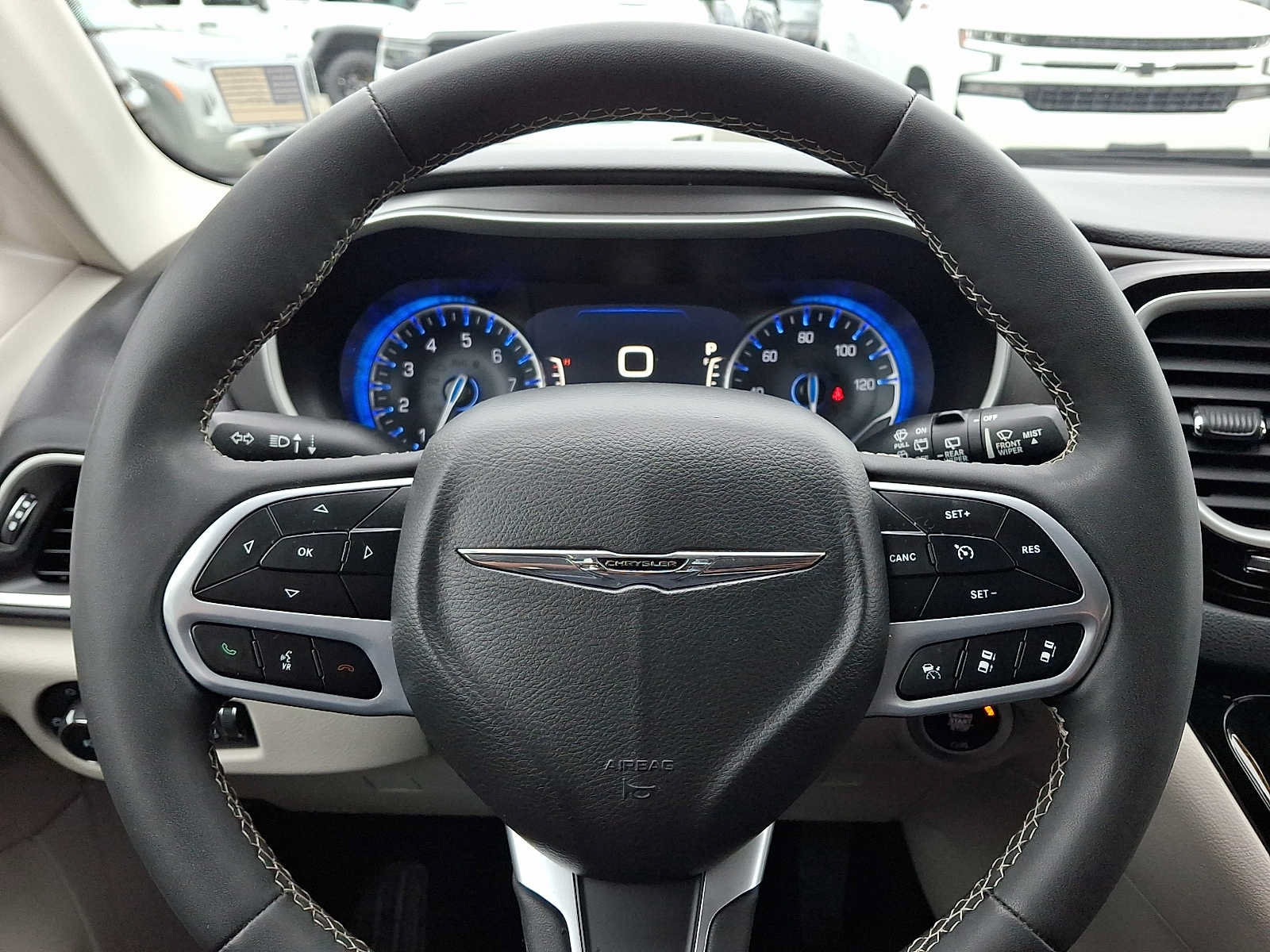 Certified 2023 Chrysler Pacifica Touring-L FWD image 22
