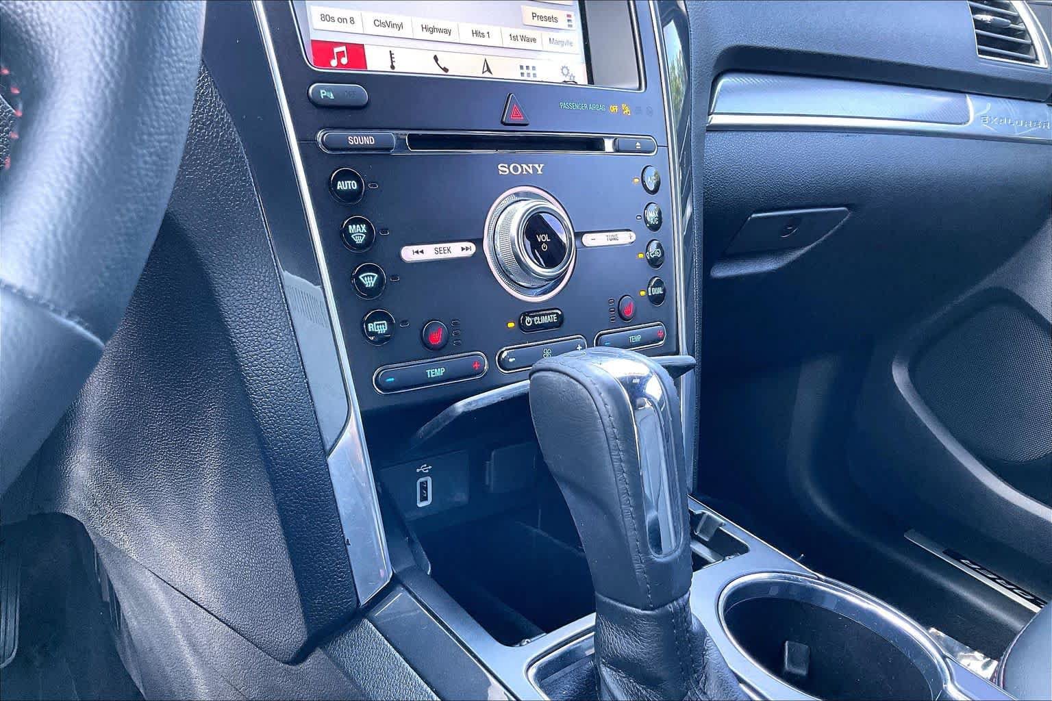 Used 2018 Ford Explorer Sport AWD/4WD image 32
