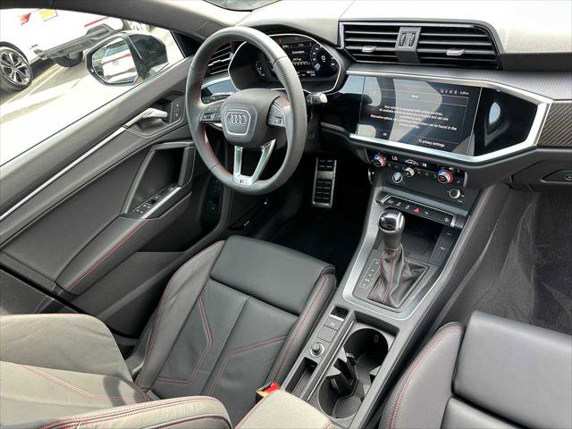 Used 2025 Audi Q3 2.0T Premium Plus w/ Premium Plus Package image 11