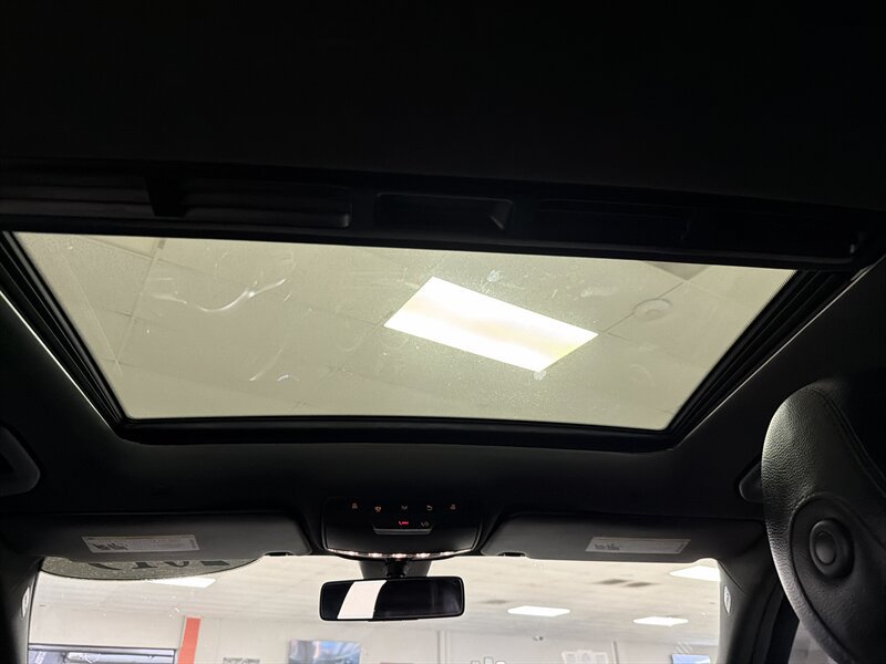 Used 2019 Mercedes-Benz C 300 Sedan image 29