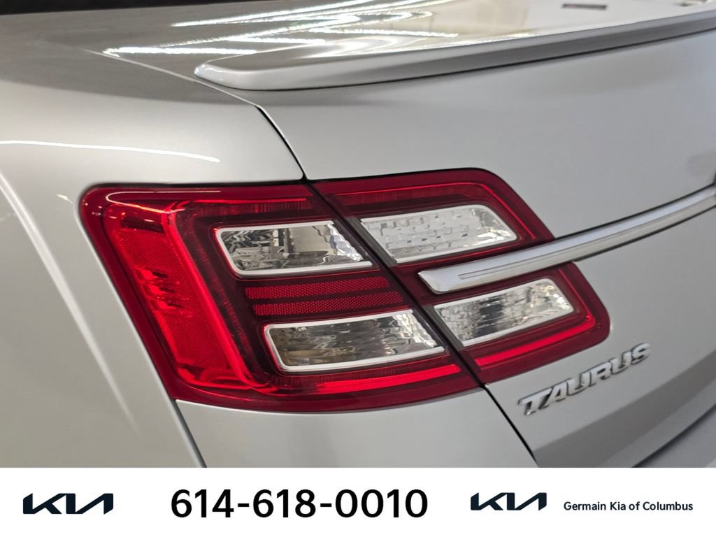 Used 2013 Ford Taurus SEL FWD image 16