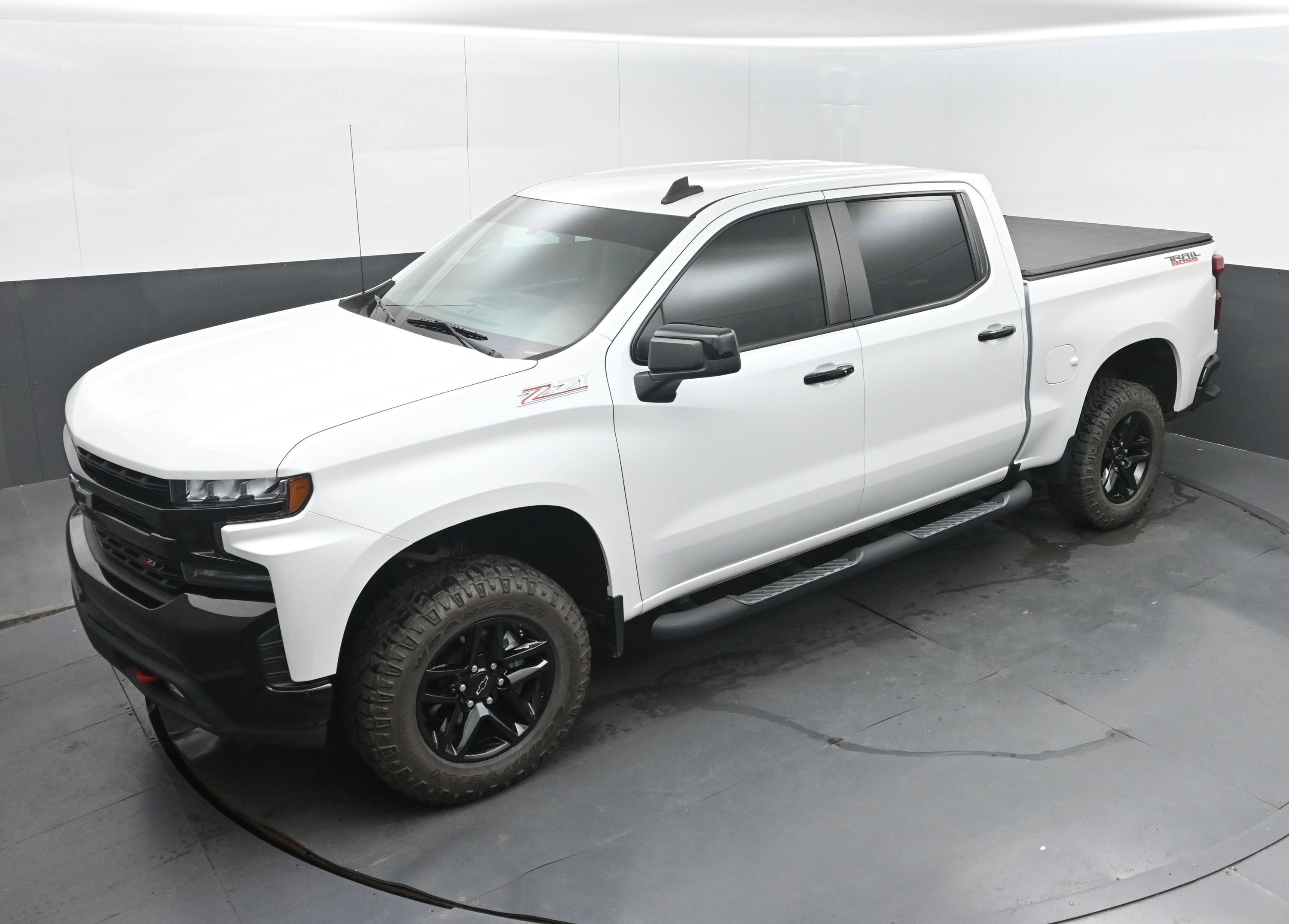 Used 2020 Chevrolet Silverado 1500 LT Trail Boss AWD/4WD image 35