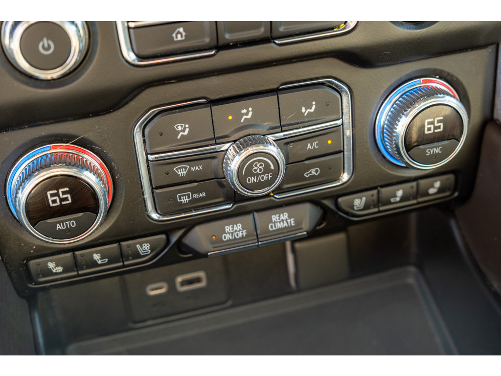 Used 2021 GMC Yukon SLT w/ SLT Luxury Plus Package AWD/4WD image 27