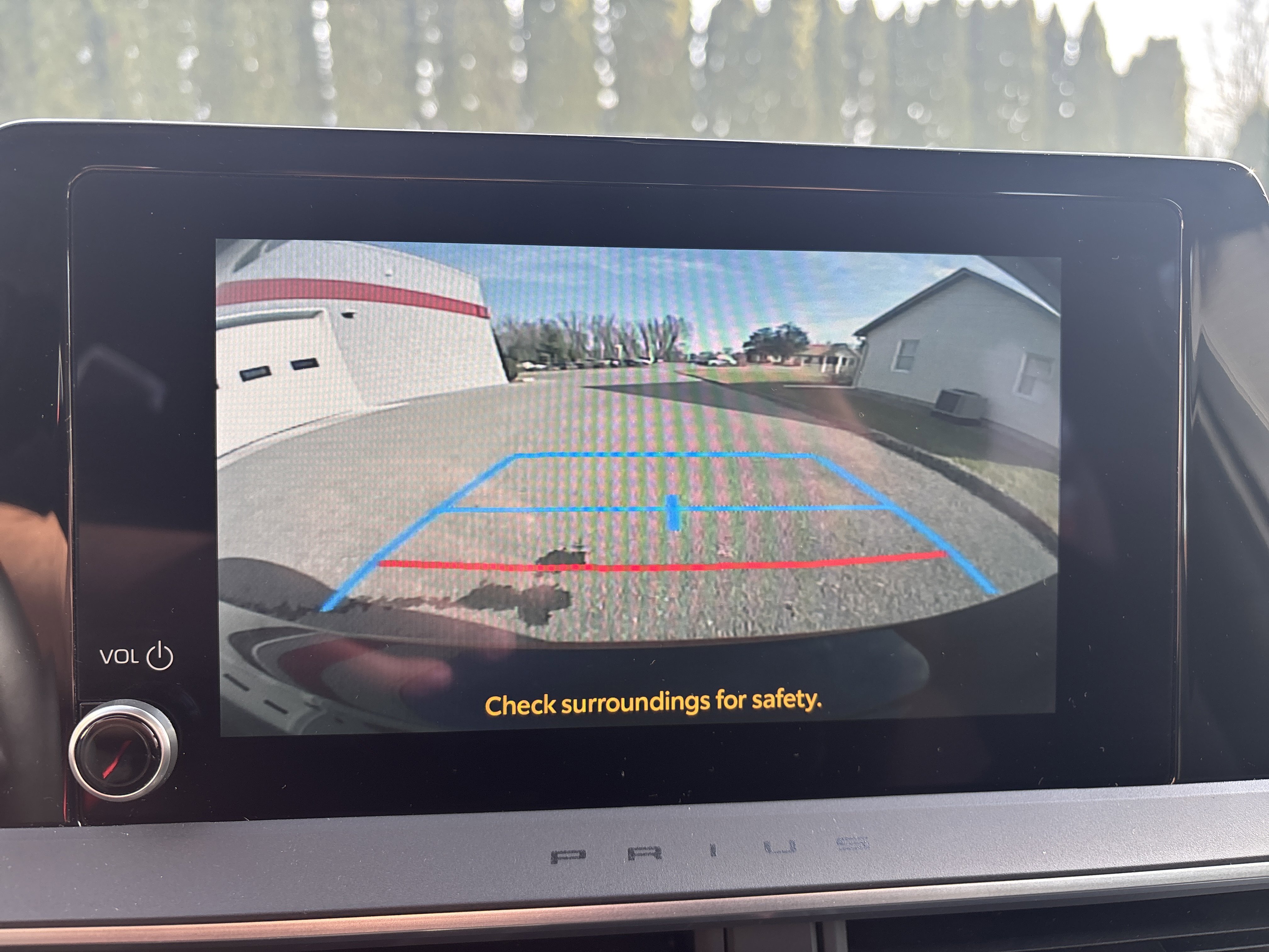 Used 2025 Toyota Prius LE image 27