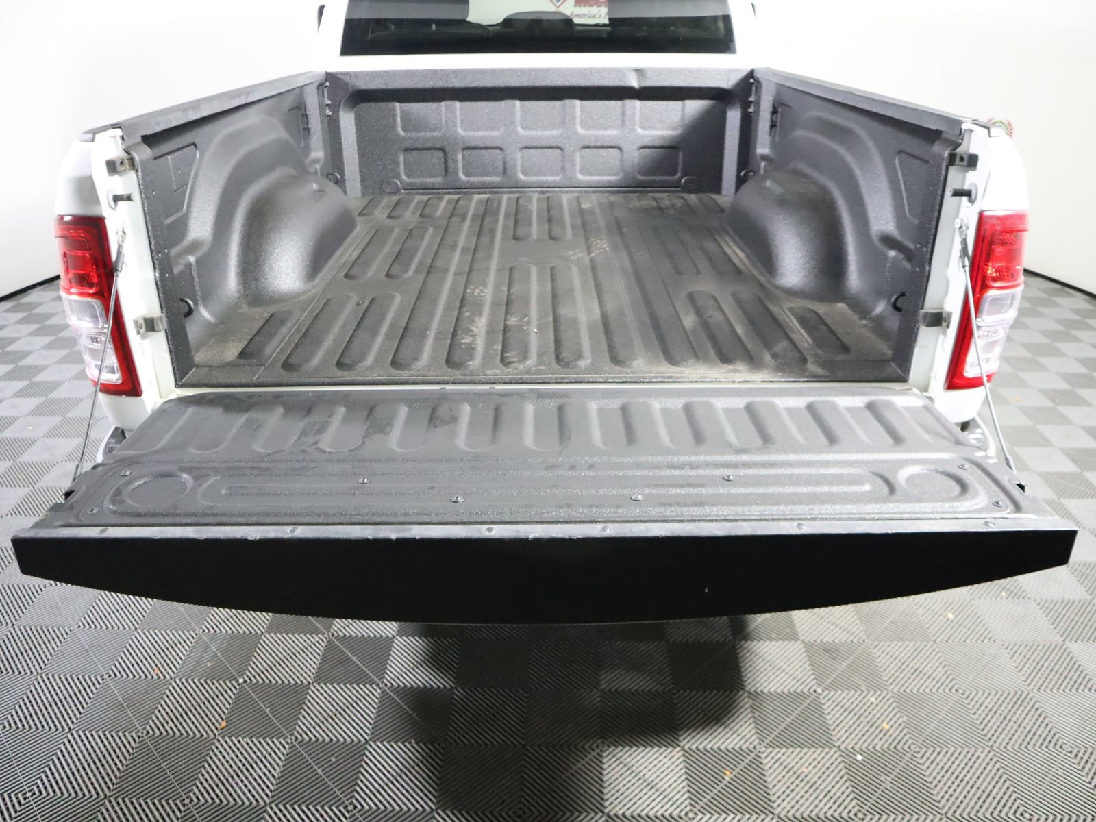 Used 2024 RAM 2500 Big Horn image 12