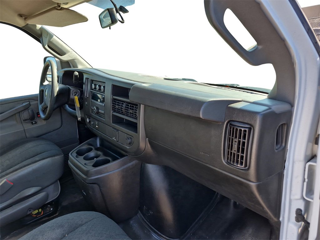 Used 2021 GMC Savana 2500 w/ Driver Convenience Package image 25