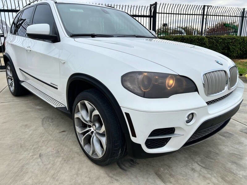 Used 2011 BMW X5 xDrive50i image 4